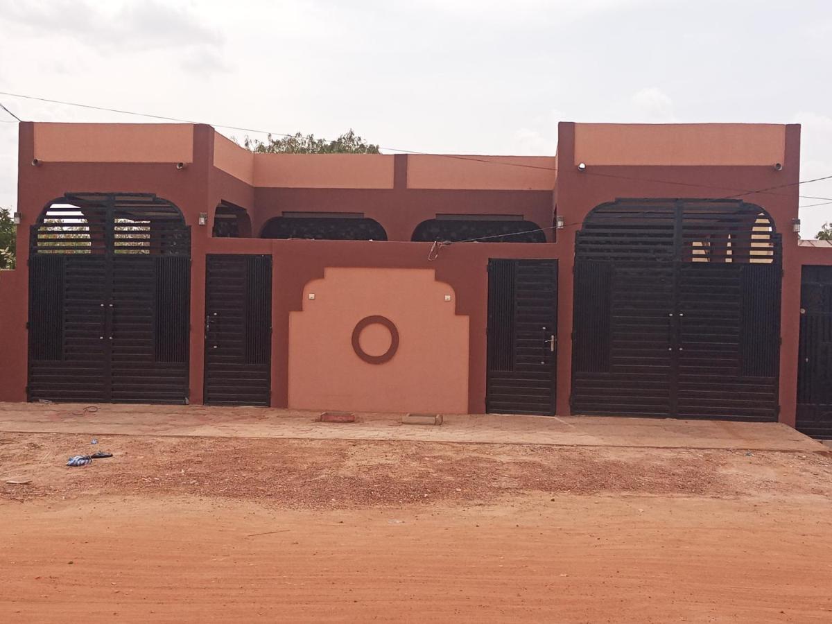 Residence Lynda Prestige Ouagadougou Bagian luar foto